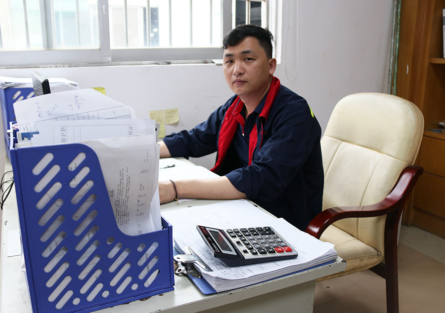 鍵特鋼制柜設(shè)計師
